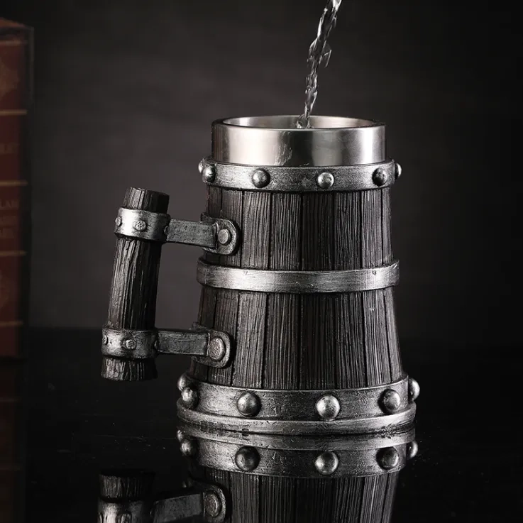 Wooden barrel beer mug, stainless steel Wooden barrel beer mug, stainless steel
