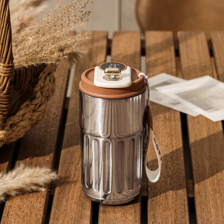 Thermos coffee cup with temperature display, stainless steel Thermos coffee cup with temperature display, stainless steel